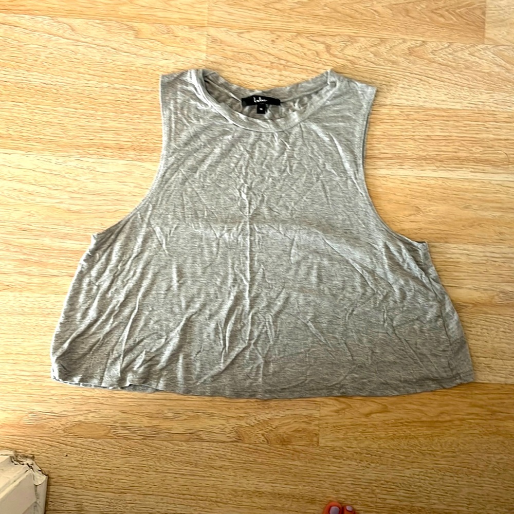 Gray lulus muscle tee